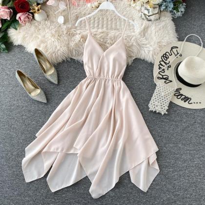 Seaside vacation sexy V-neck halter..